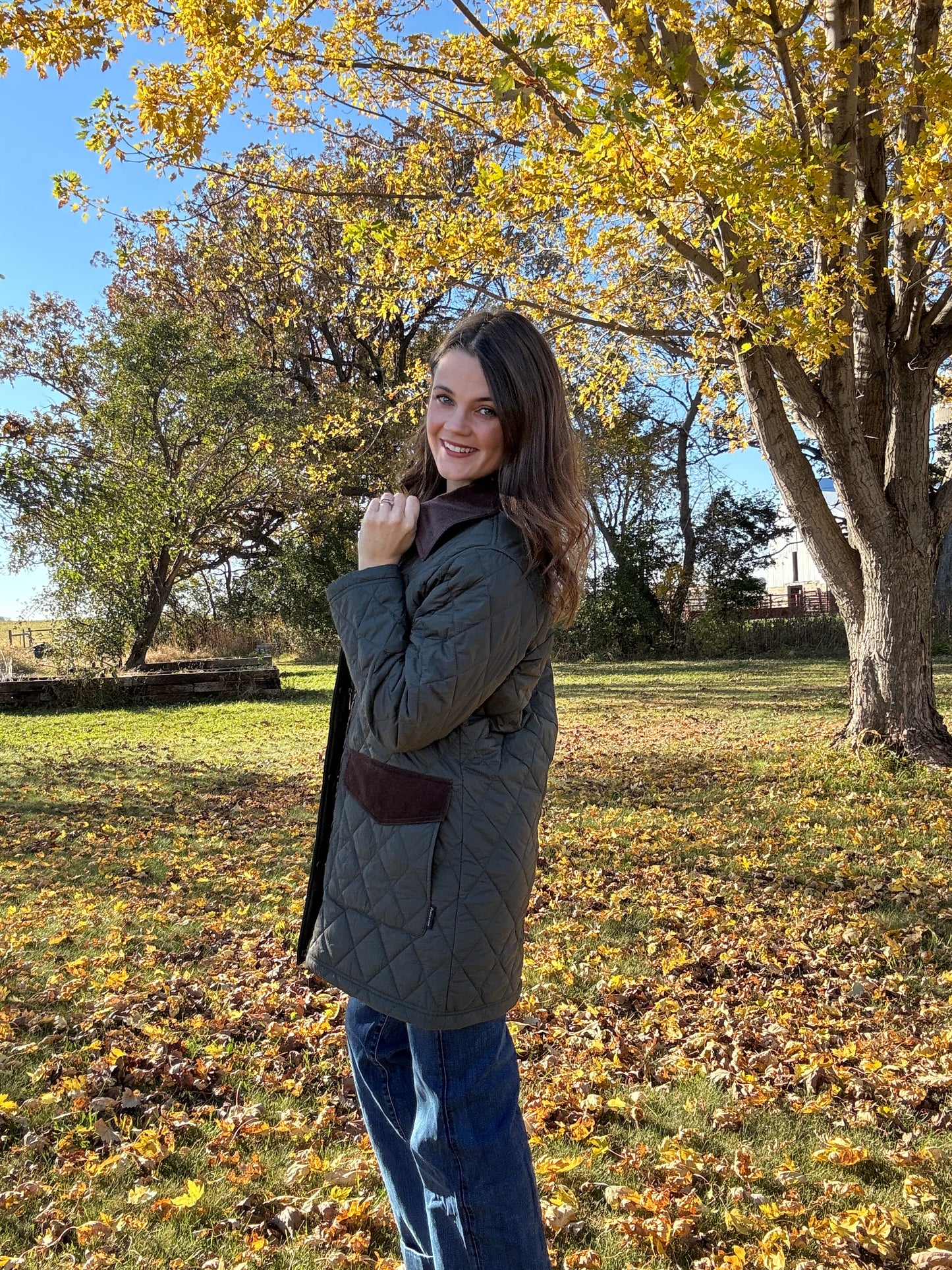 SUN RIVER QUILTED FIELD COAT IN ROSIN