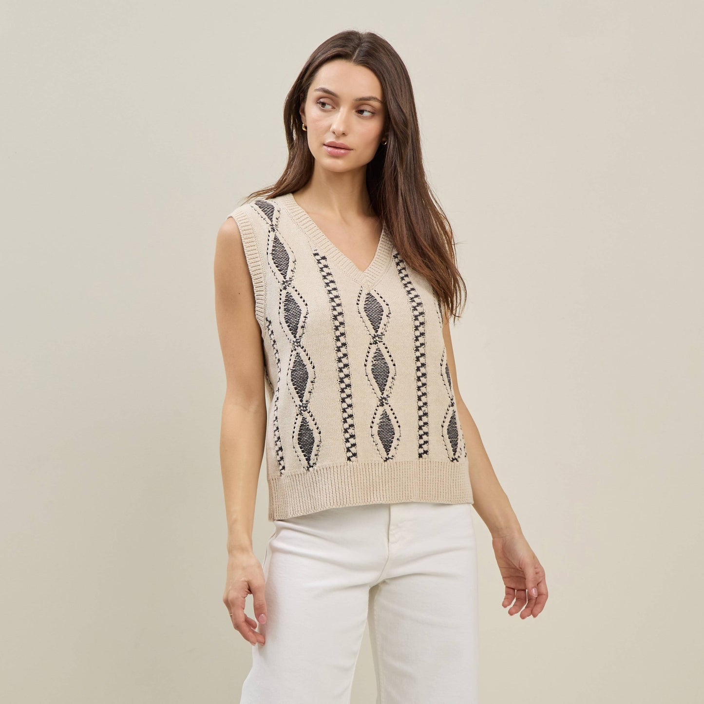 Contrast stitch knit vest