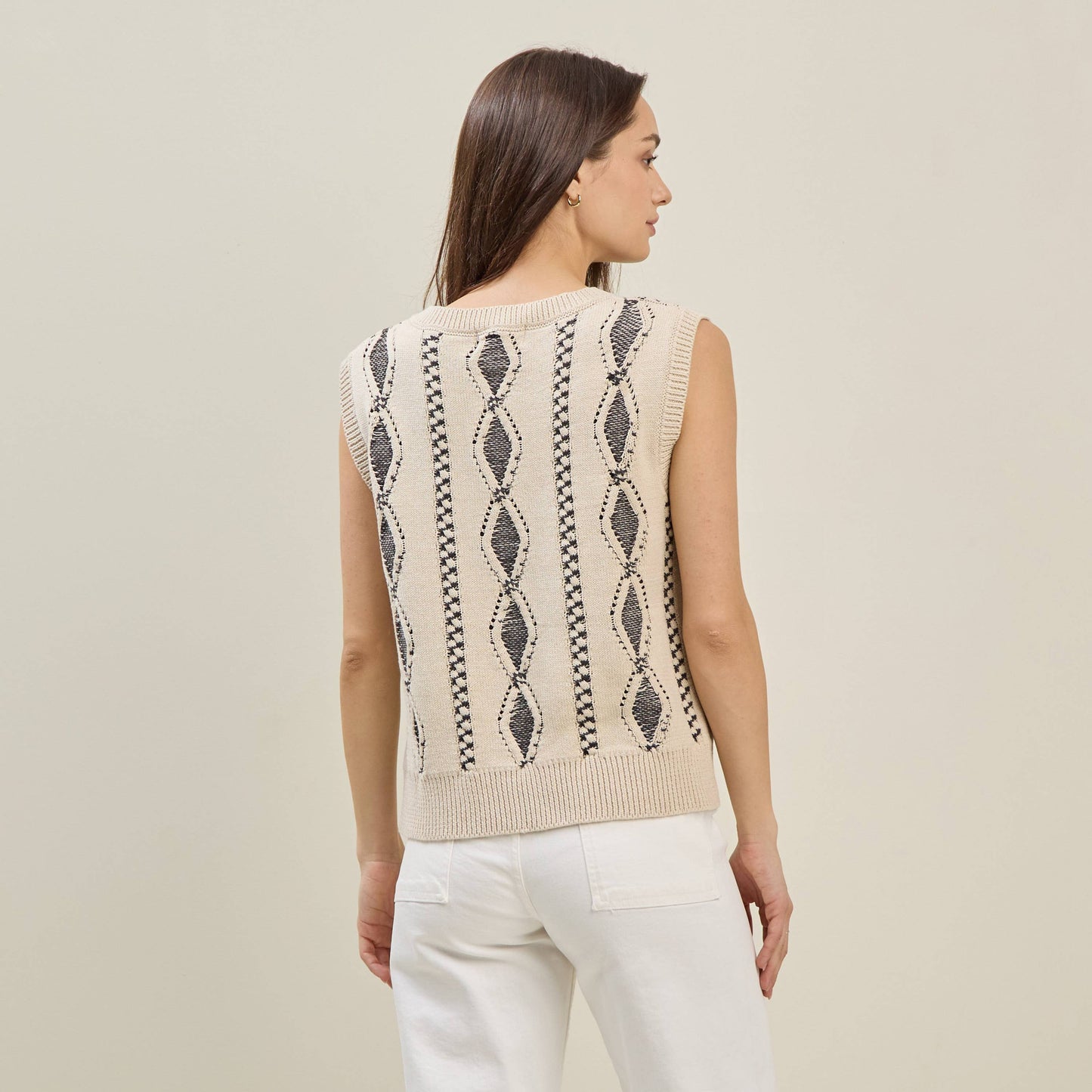 Contrast stitch knit vest