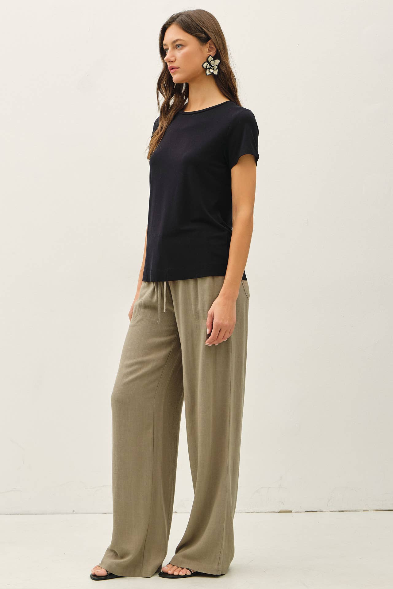 Back to Black Round Neck T-shirt