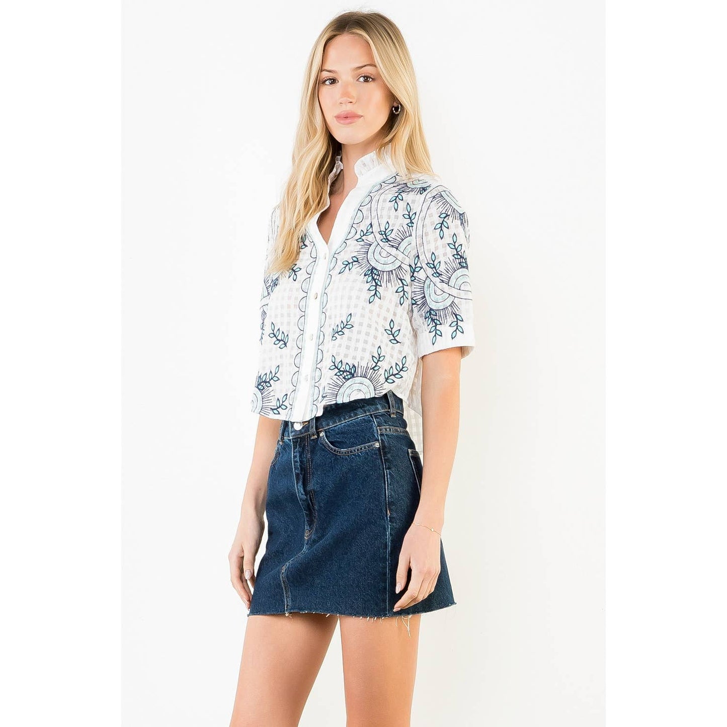 Short Sleeve Embroidery Detail Top