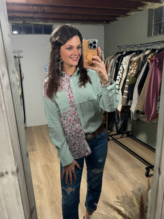 That Floral Feeling Button Down in Green