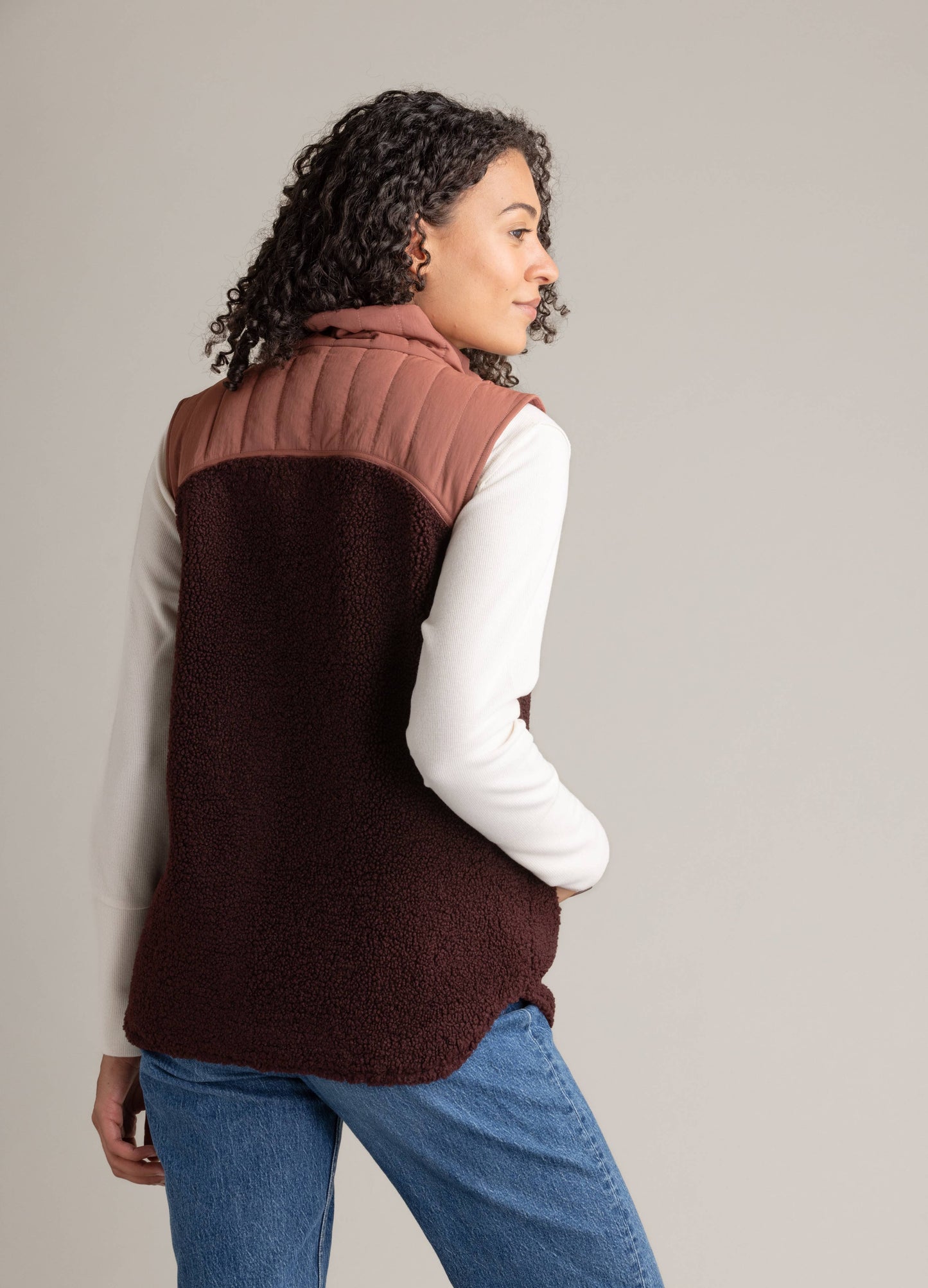 Women's Vela Hybrid Berber Vest (XL)