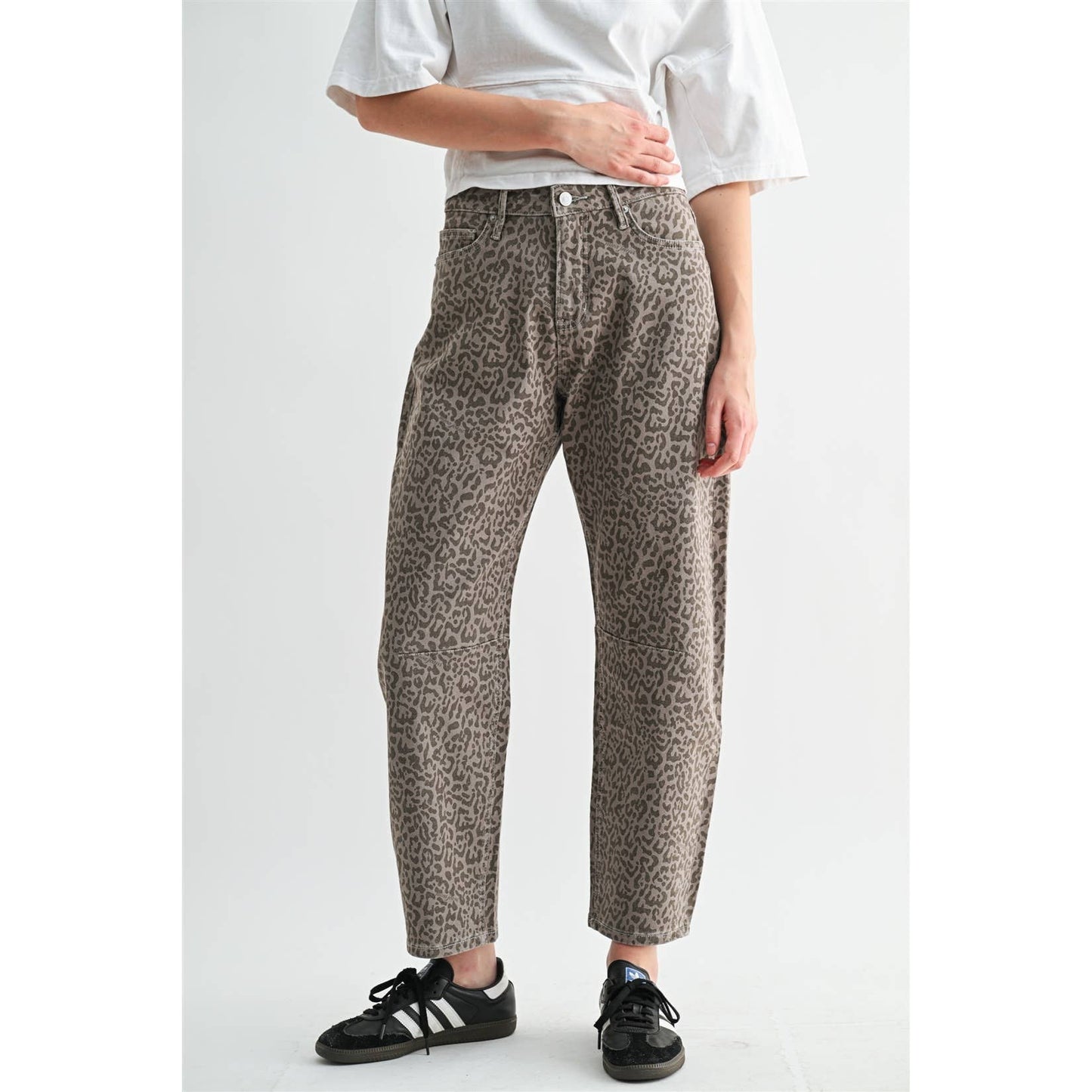 HIGH RISE STRAIGHT TUMMY TUCK ANKLE BARREL IN LEOPARD