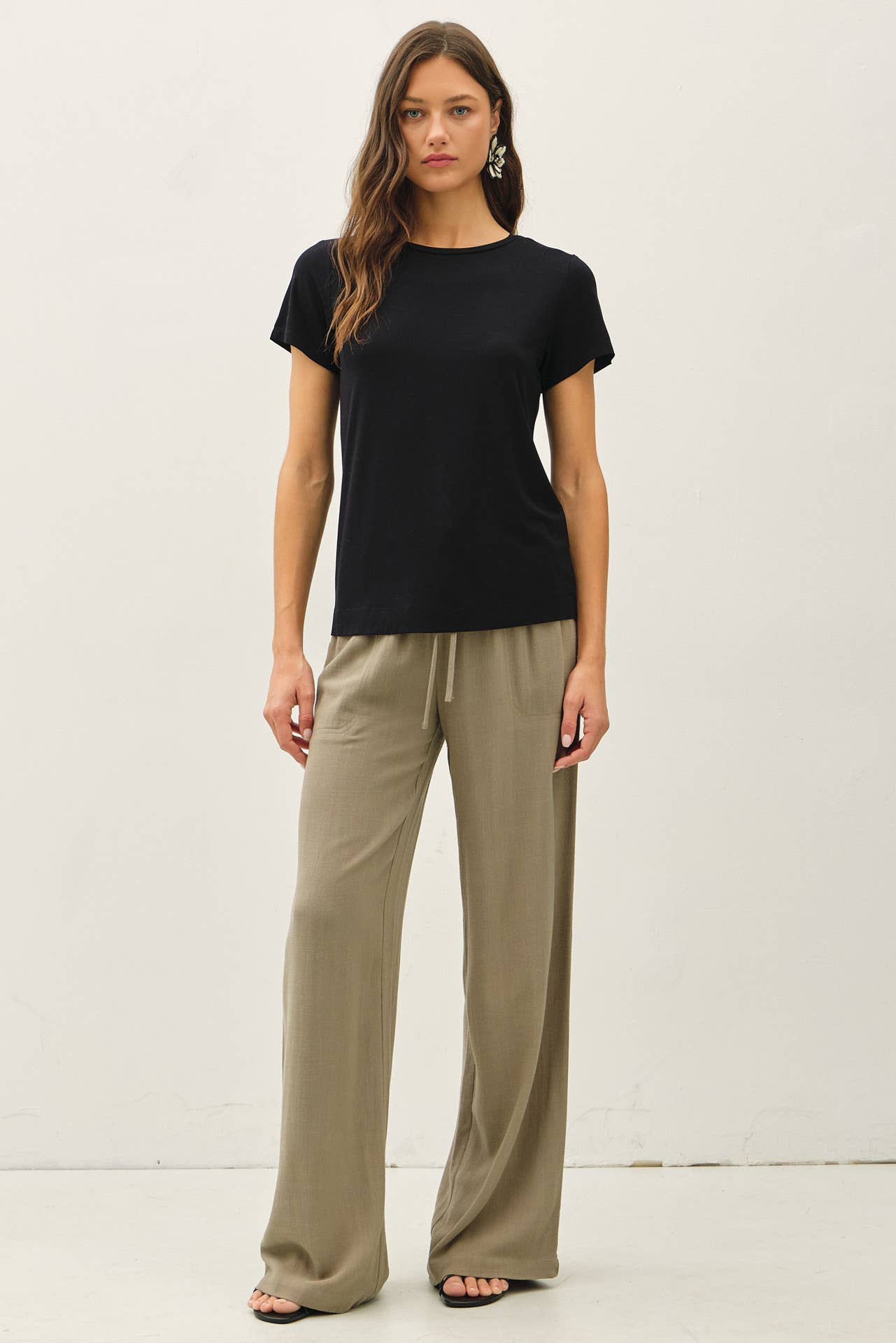 Back to Black Round Neck T-shirt