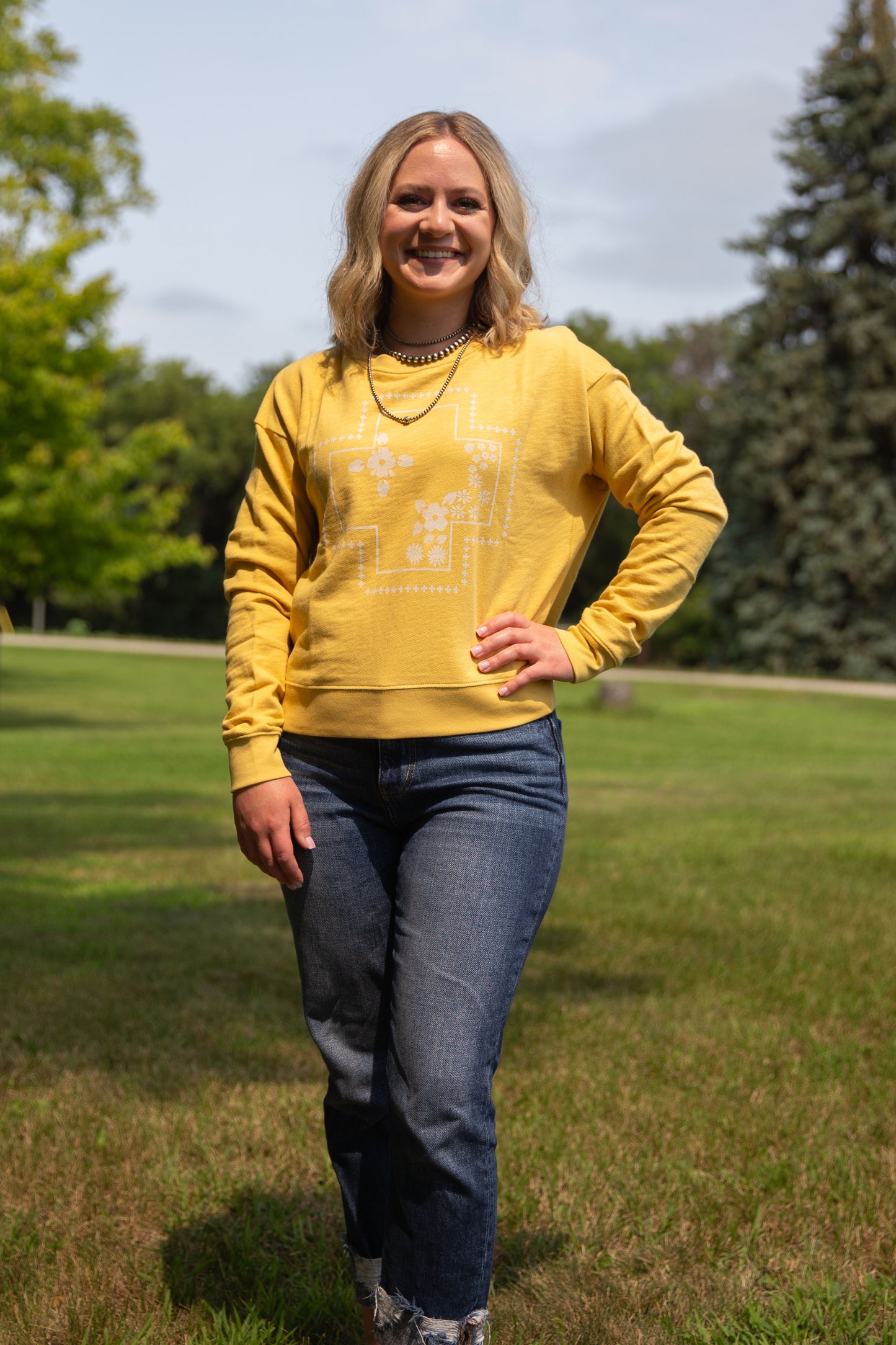 Pendleton Graphic Floral Pullover in Gold